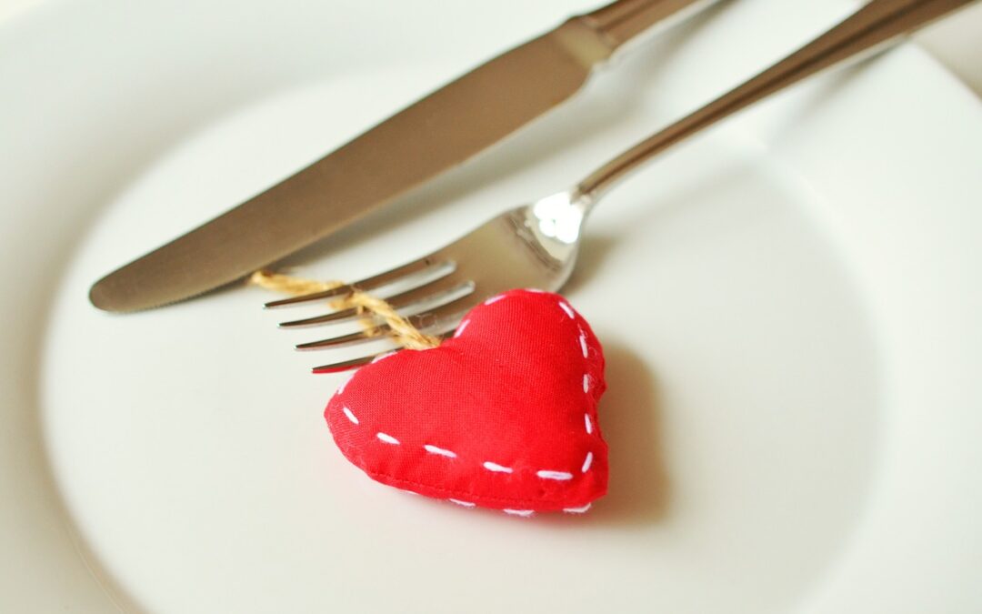 Zestawy sztućców | Jak wybrać komplet idealny do swojego stołu?